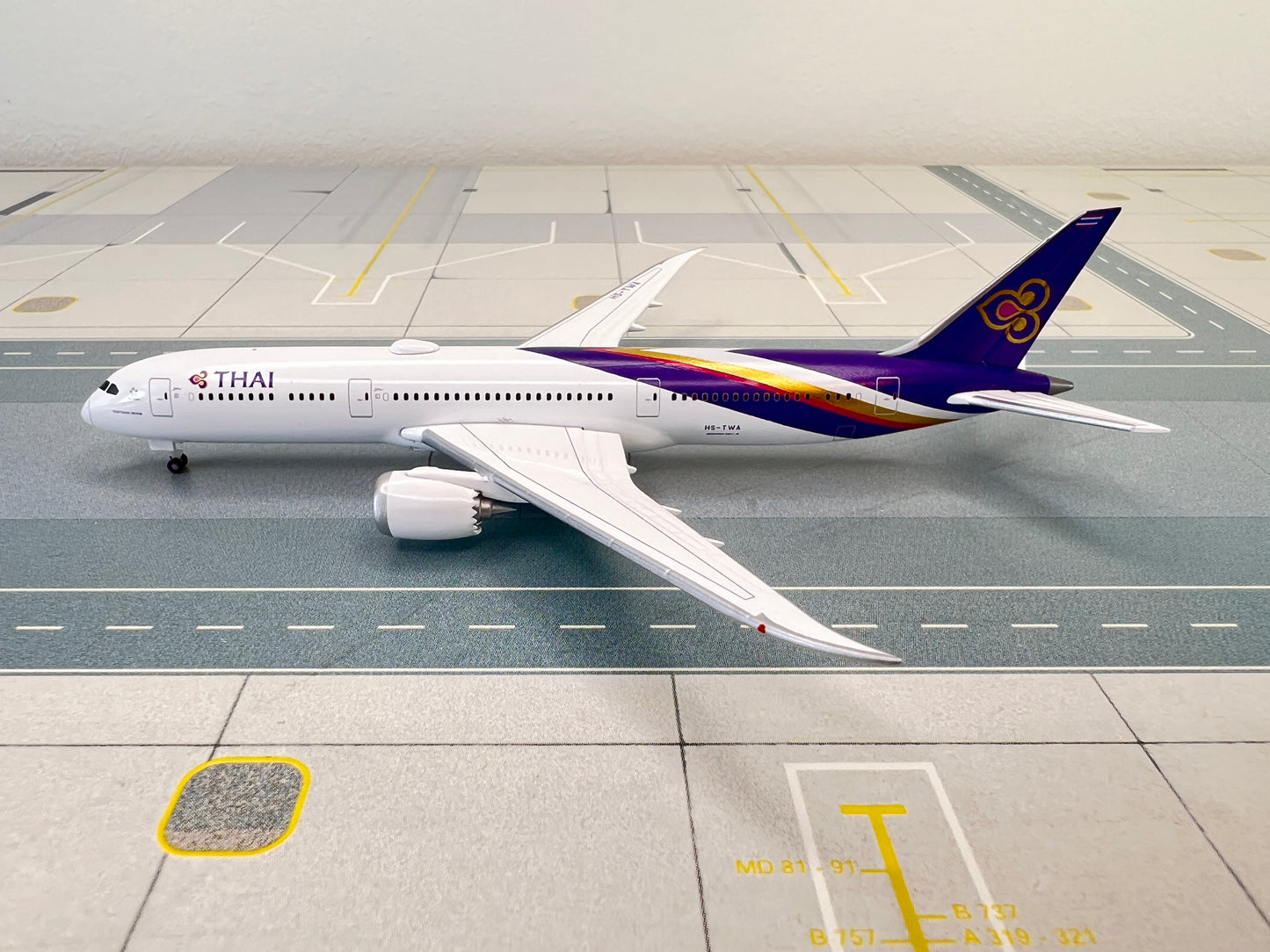 Thai Airways Boeing 787-9 pre-owned