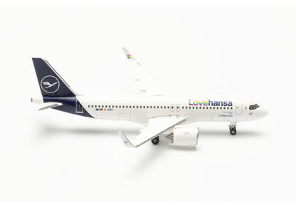 Lufthansa Airbus A320neo "Lovehansa"