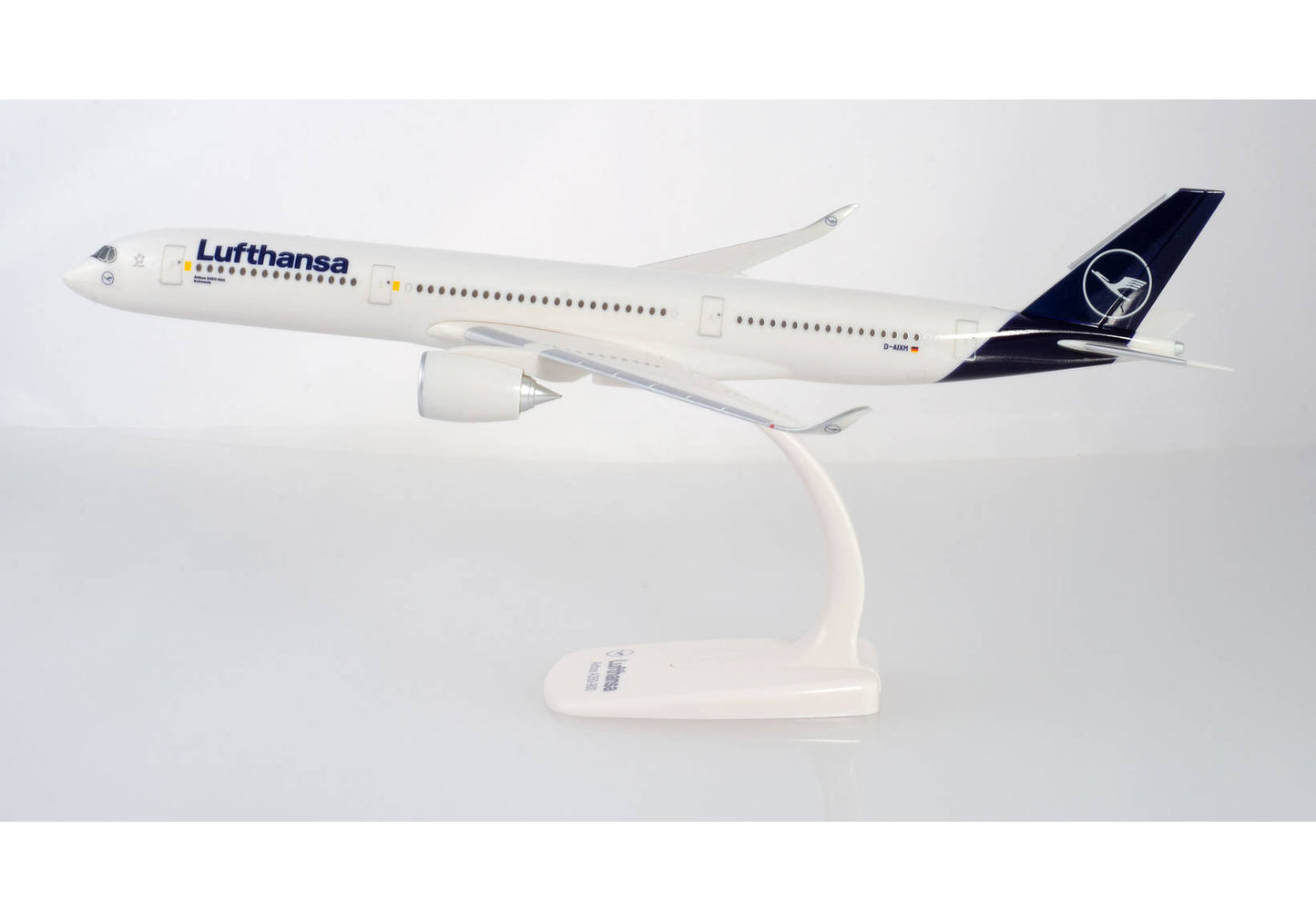 Lufthansa Airbus A350-900