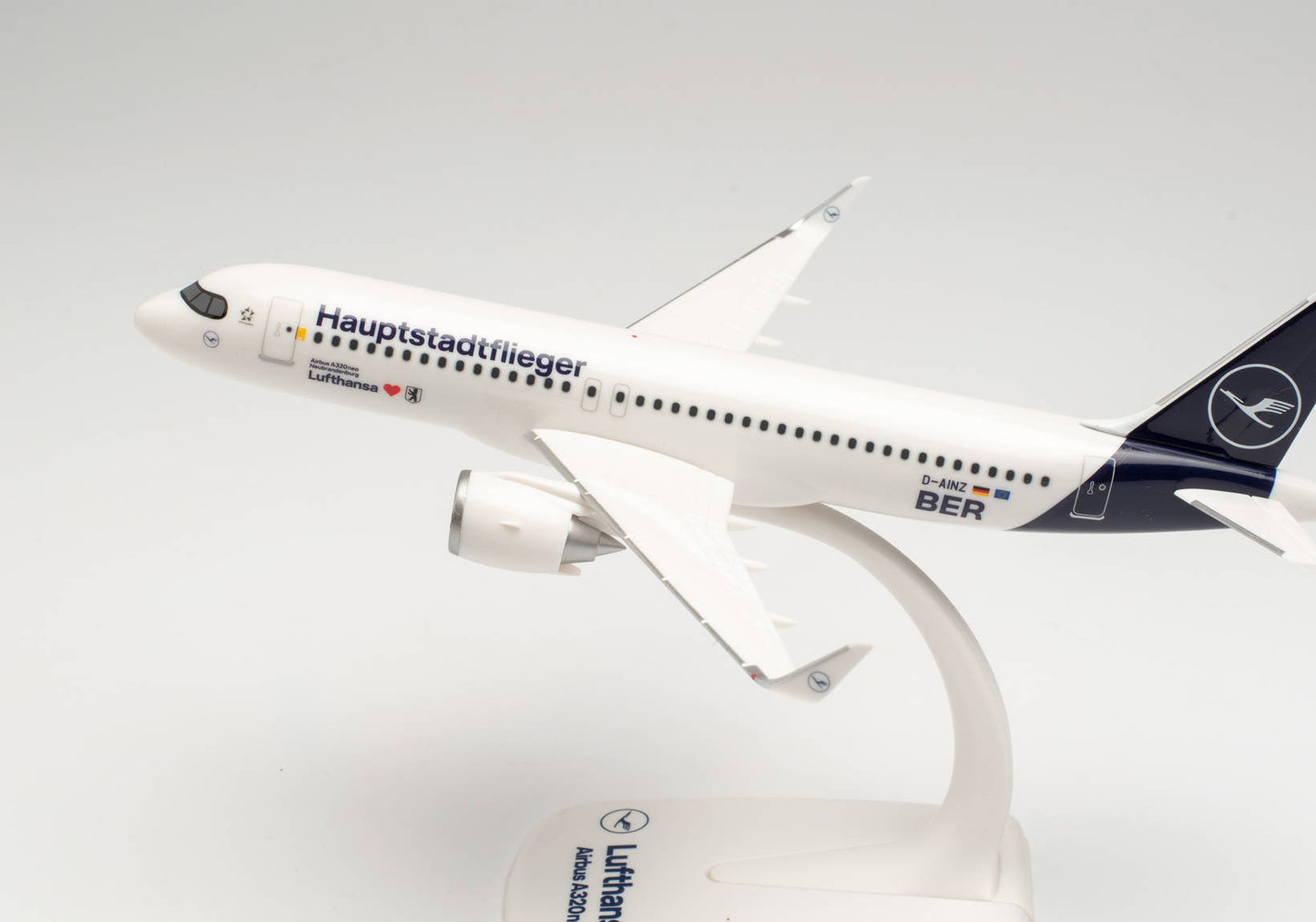 Lufthansa Airbus A320neo “Hauptstadtflieger”