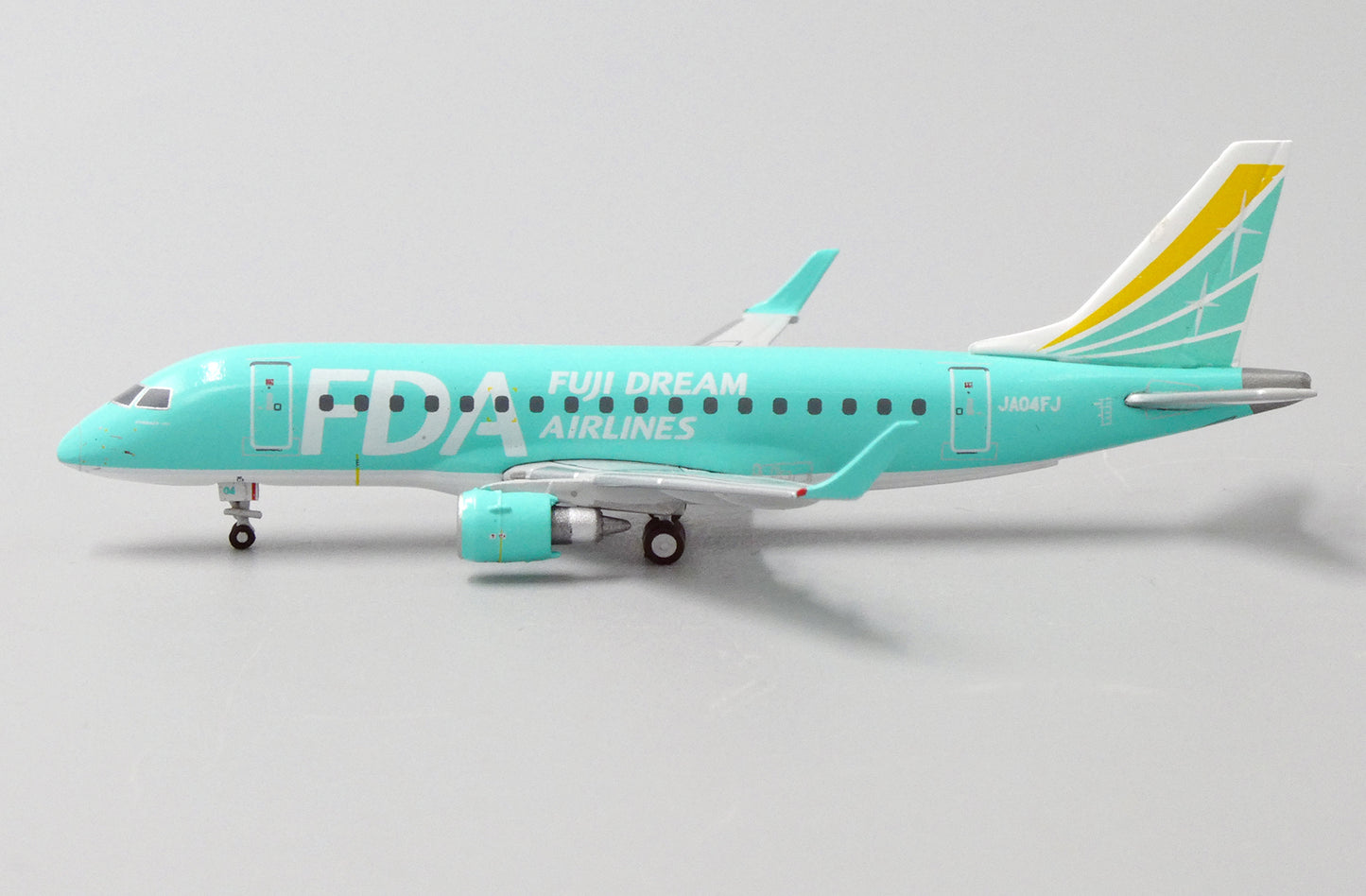 Fuji Dream Airlines Embraer 170-100STD