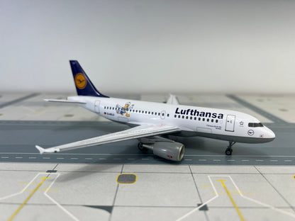 Lufthansa Airbus A319 Pre-owned