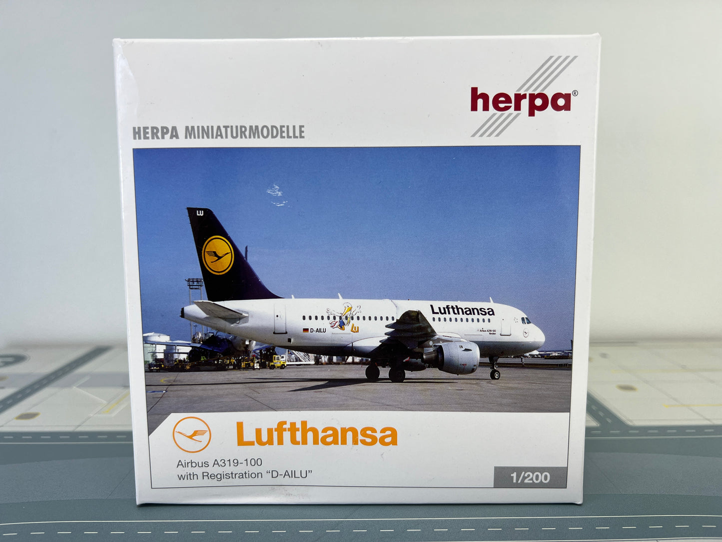 Lufthansa Airbus A319 Pre-owned