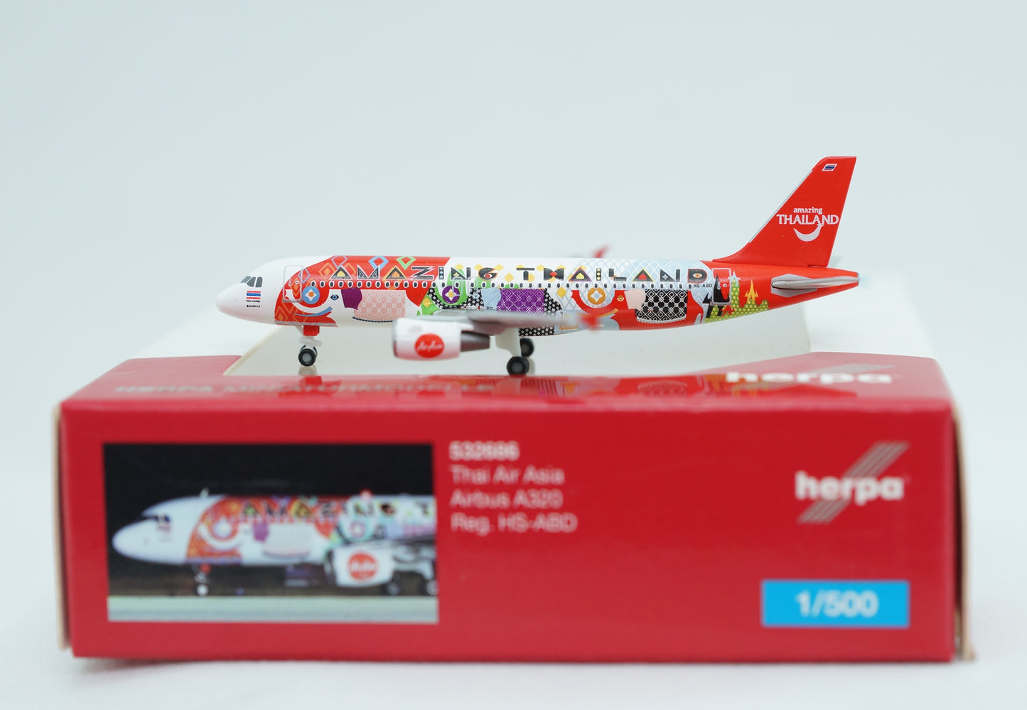 Thai Air Asia Airbus A320 (Amazing Thailand) Pre-owned